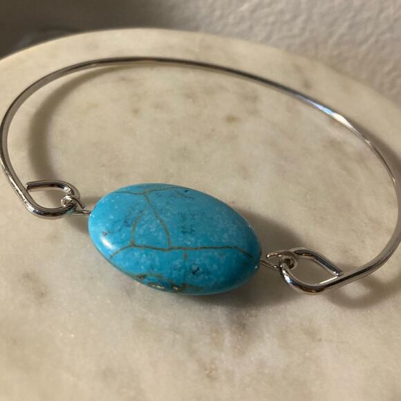 Bangle bracelet turquoise colored bead - Picture 2 of 3